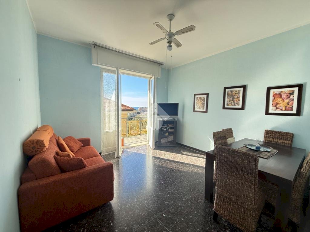 appartamento in vendita ad Albissola Marina