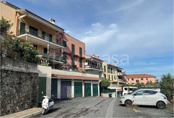 appartamento in vendita ad Albissola Marina