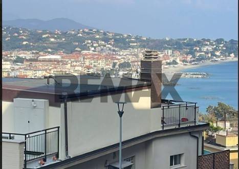 appartamento in vendita ad Albissola Marina