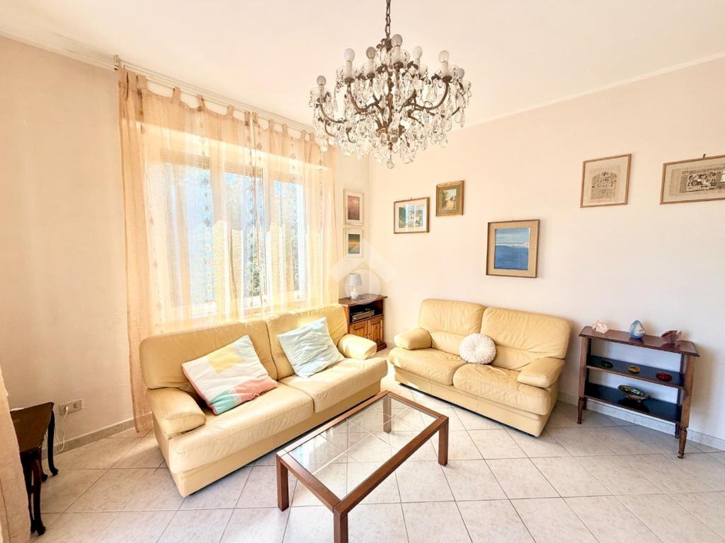 appartamento in vendita ad Albissola Marina