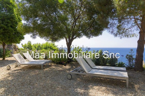 casa indipendente in vendita ad Albissola Marina