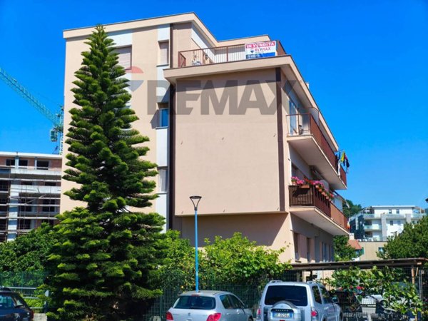 appartamento in vendita ad Albissola Marina