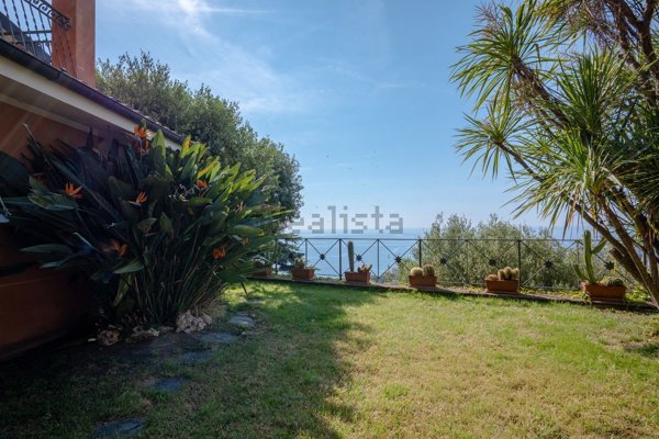 casa indipendente in vendita ad Albissola Marina