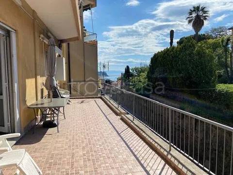 appartamento in vendita ad Albissola Marina