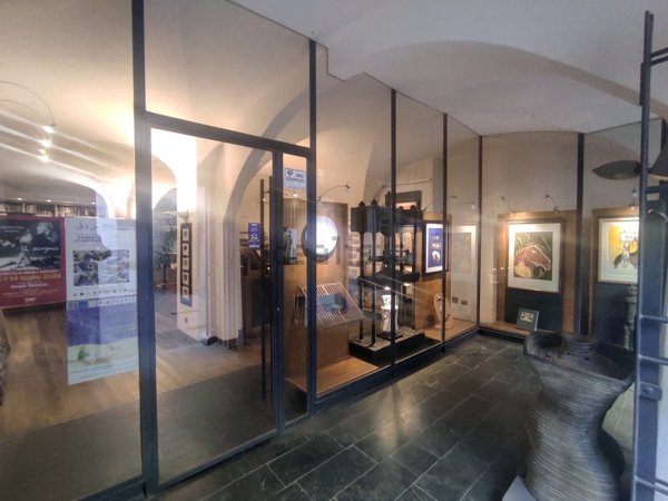 locale commerciale in vendita ad Albissola Marina