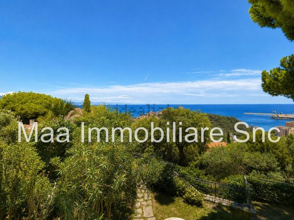 casa indipendente in vendita ad Albissola Marina