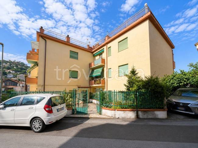 appartamento in vendita ad Albissola Marina