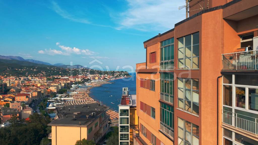 appartamento in vendita ad Albissola Marina