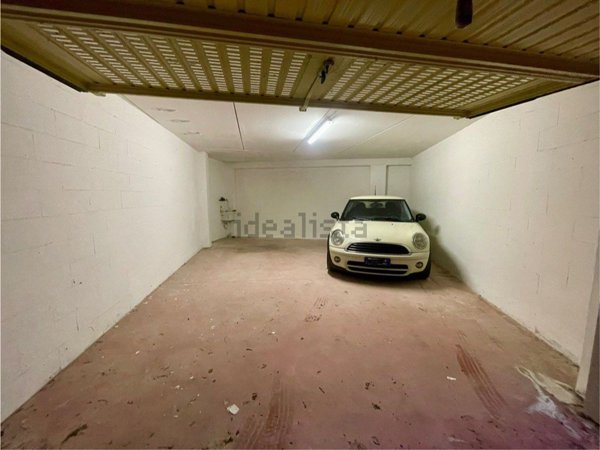 box auto in vendita ad Albissola Marina