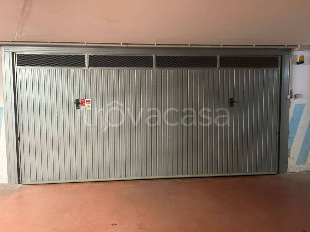 box auto in vendita ad Albissola Marina