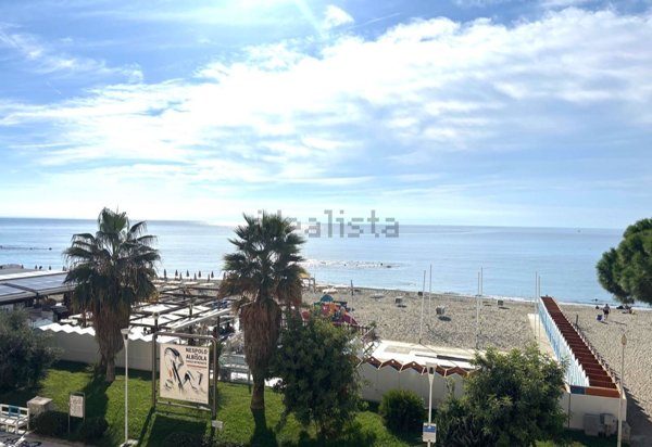 appartamento in vendita ad Albissola Marina