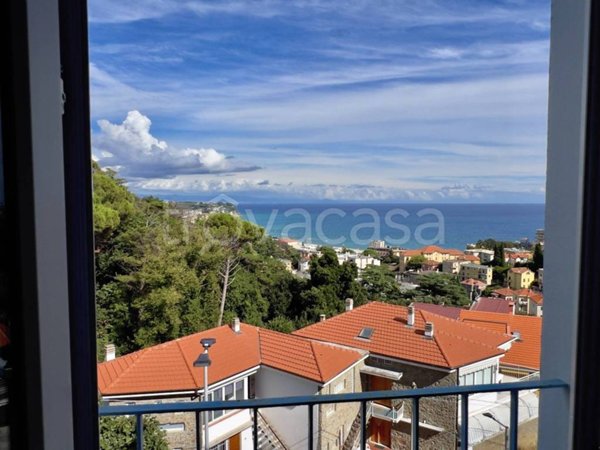 appartamento in vendita ad Albissola Marina