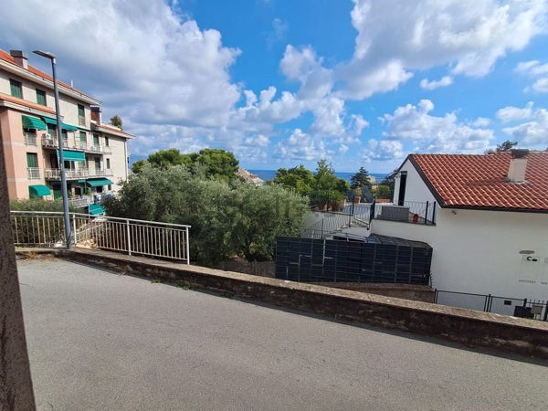 appartamento in vendita ad Albissola Marina
