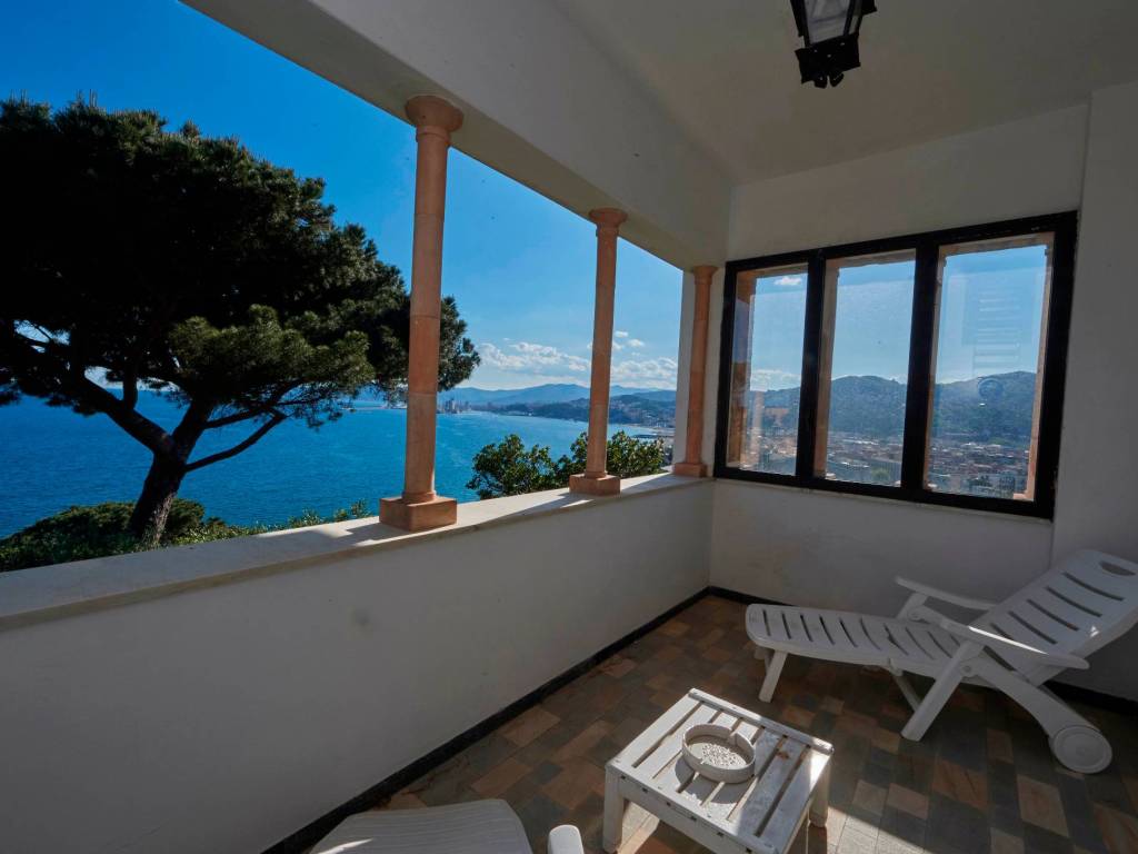 casa indipendente in vendita ad Albisola Superiore