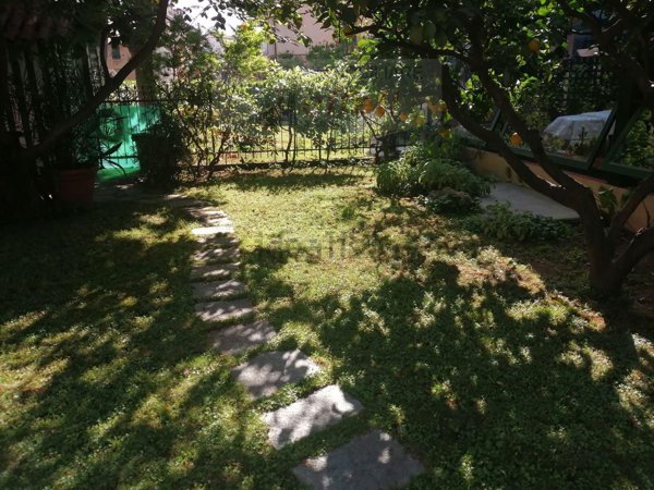 appartamento in vendita ad Albisola Superiore