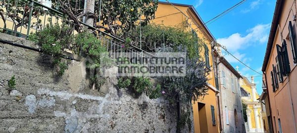 appartamento in vendita ad Albisola Superiore
