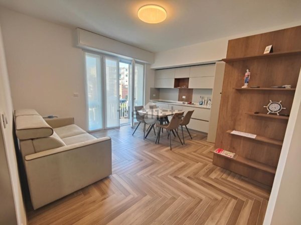 appartamento in vendita ad Albisola Superiore