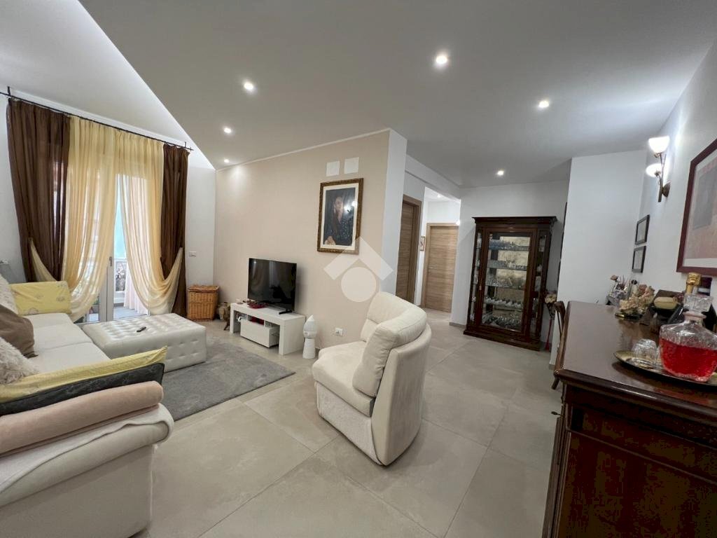 appartamento in vendita ad Albisola Superiore