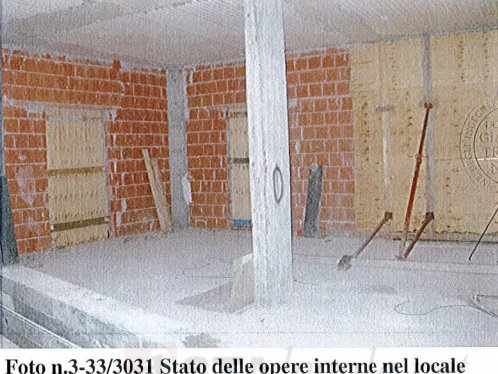 locale commerciale in vendita ad Albisola Superiore