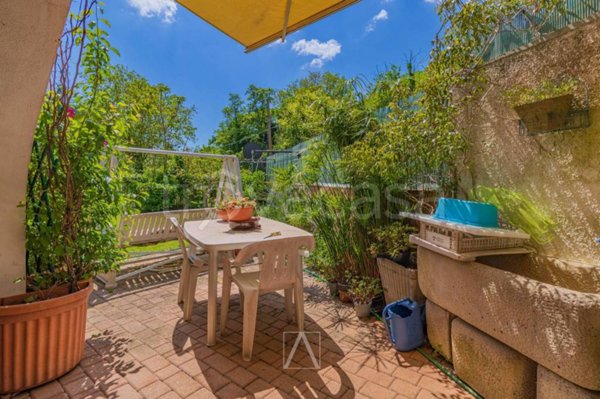 casa indipendente in vendita ad Albisola Superiore