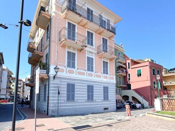 appartamento in vendita ad Albisola Superiore
