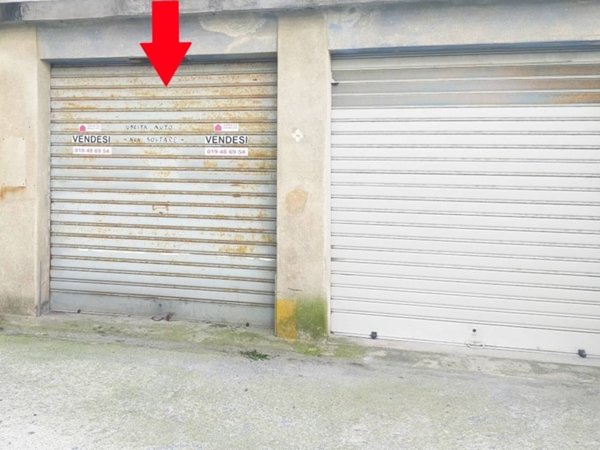 locale di sgombero in vendita ad Albisola Superiore