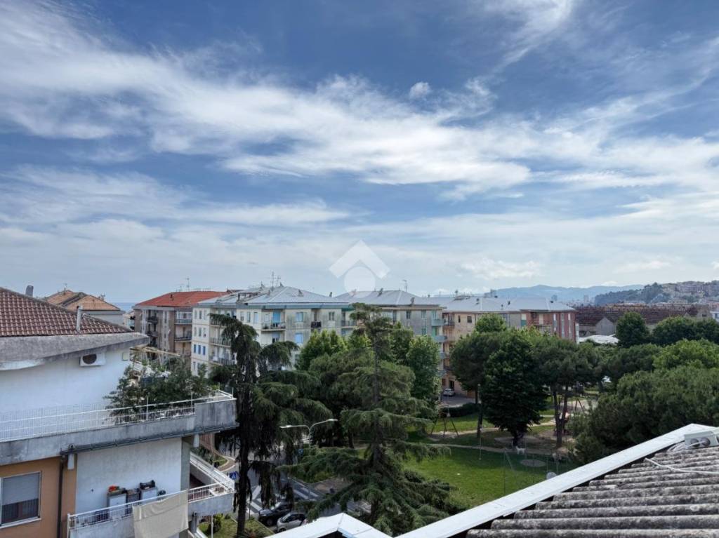 appartamento in vendita ad Albisola Superiore