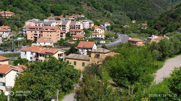 casa indipendente in vendita ad Albisola Superiore