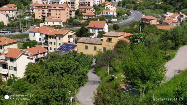 casa indipendente in vendita ad Albisola Superiore