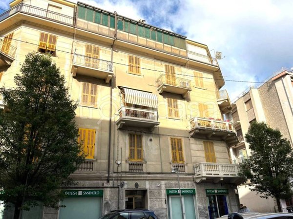 appartamento in vendita ad Albisola Superiore