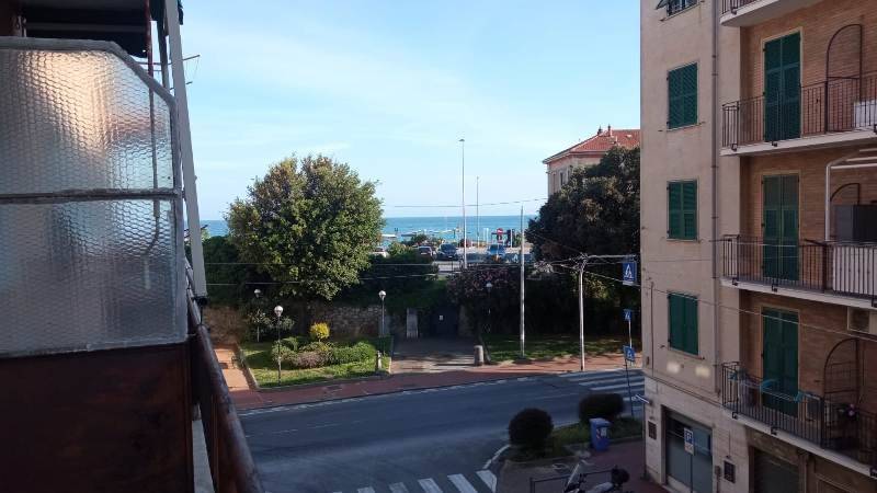 appartamento in vendita ad Albisola Superiore