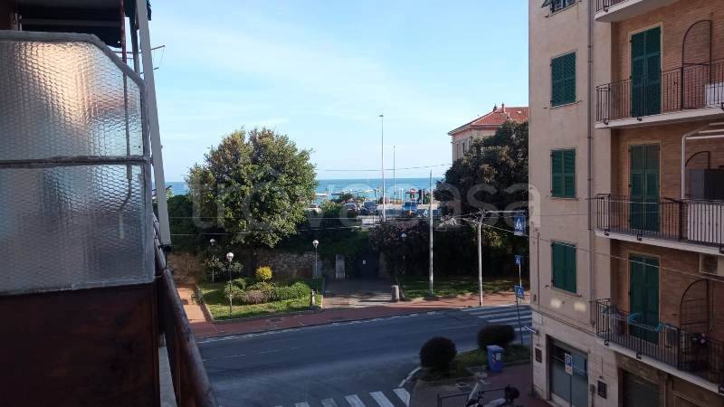 appartamento in vendita ad Albisola Superiore