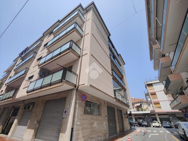 appartamento in vendita ad Albisola Superiore