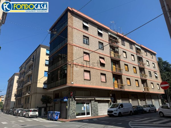 appartamento in vendita ad Albisola Superiore