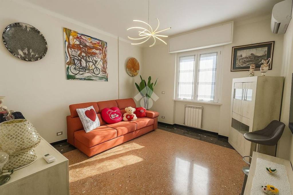 appartamento in vendita ad Albisola Superiore