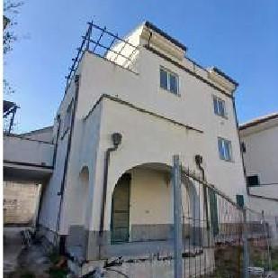 appartamento in vendita ad Albisola Superiore