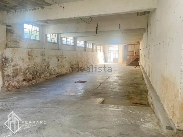 locale di sgombero in vendita ad Albisola Superiore