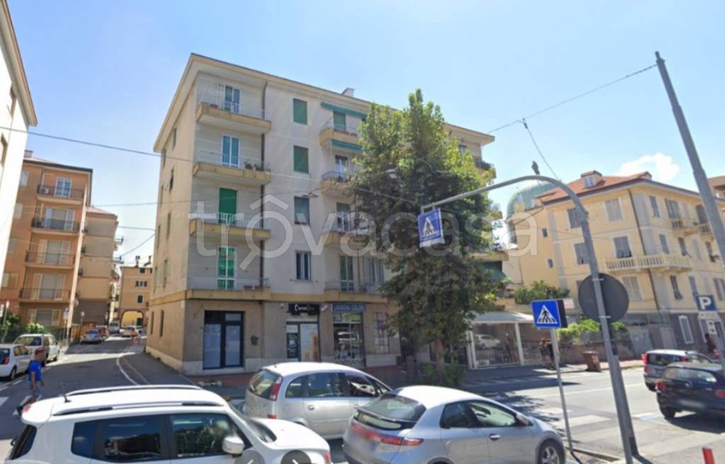 appartamento in vendita ad Albisola Superiore