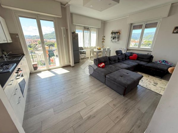 appartamento in vendita ad Albisola Superiore