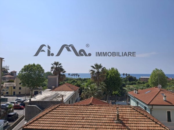 appartamento in vendita ad Albisola Superiore