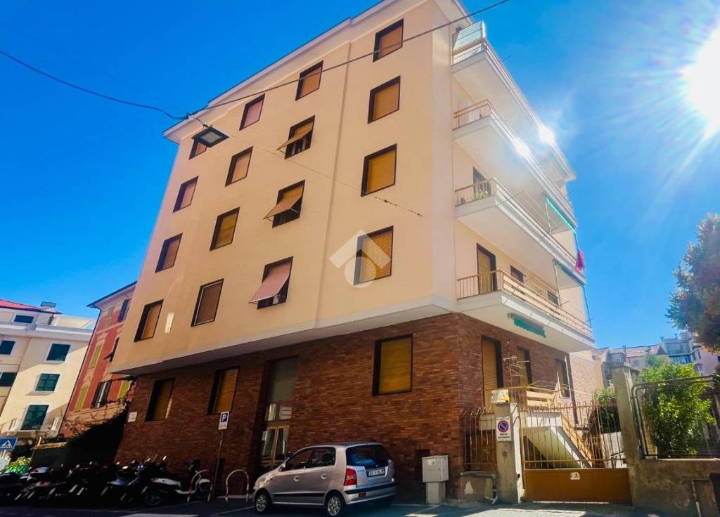 appartamento in vendita ad Albisola Superiore