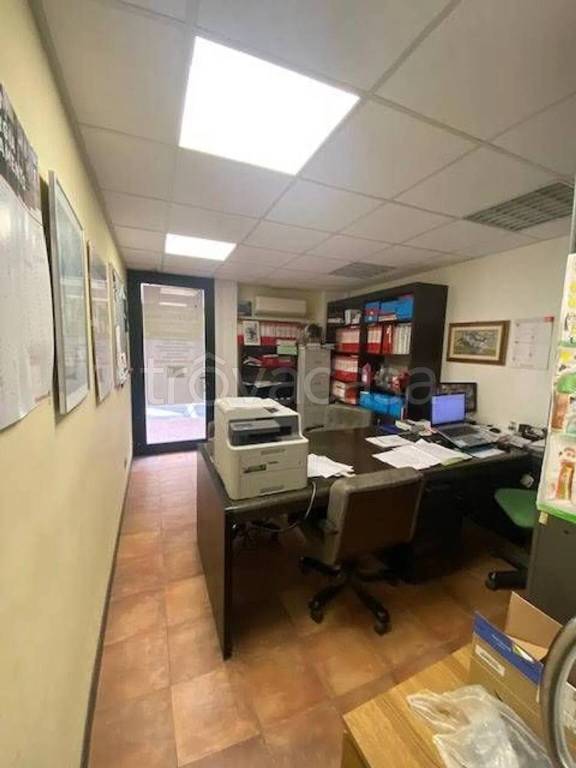 negozio in vendita ad Albisola Superiore