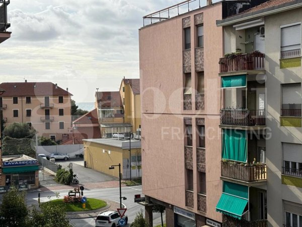 appartamento in vendita ad Albisola Superiore