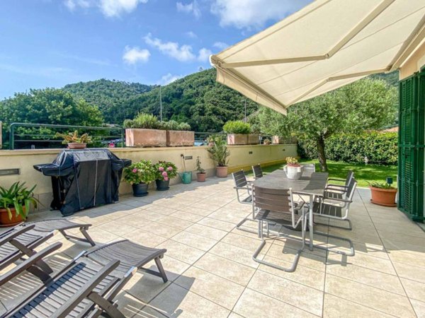 casa indipendente in vendita ad Albisola Superiore