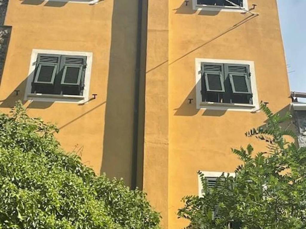 casa indipendente in vendita ad Albisola Superiore