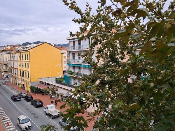 appartamento in vendita ad Albisola Superiore