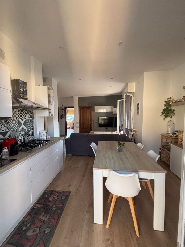 appartamento in vendita ad Albisola Superiore