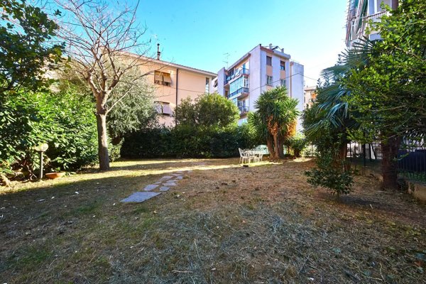 appartamento in vendita ad Albisola Superiore