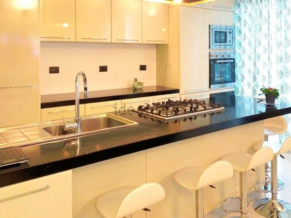 appartamento in vendita ad Albisola Superiore