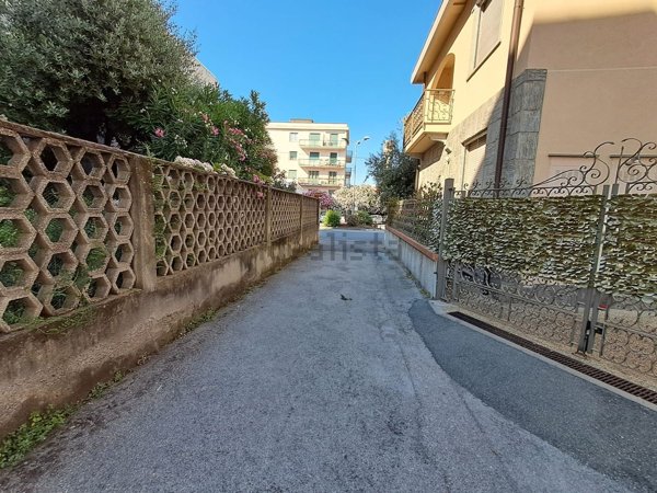 appartamento in vendita ad Albisola Superiore